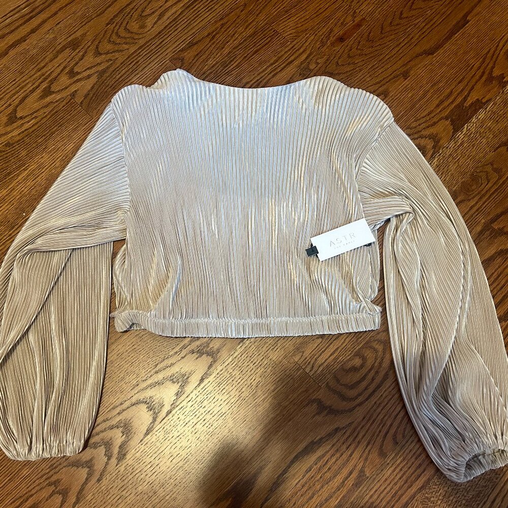 ASTR the Label Gold Metallic Top